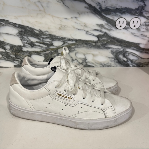 Adidas Original Women’s Sleek Size 6.5 White - Picture 3 of 7